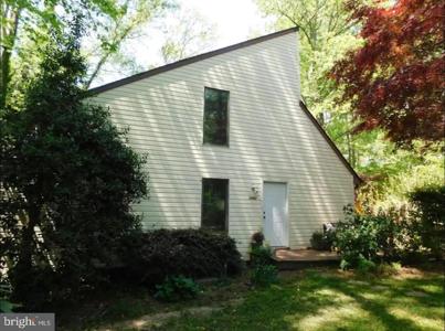 1492 DOGWOOD CIRCLE