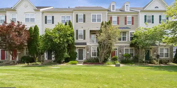 745 COLLINGTON COURT