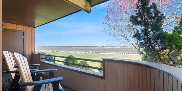 100 REEF DRIVE