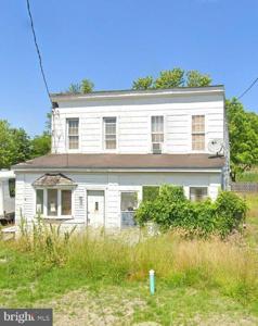 8108 POINT ROAD
