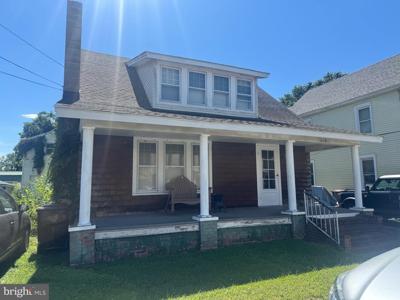 400 ROBBINS STREET