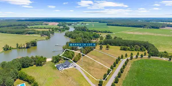 Lot #4 ANNIE LANE
