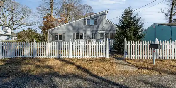 23 DRUMBED ROAD