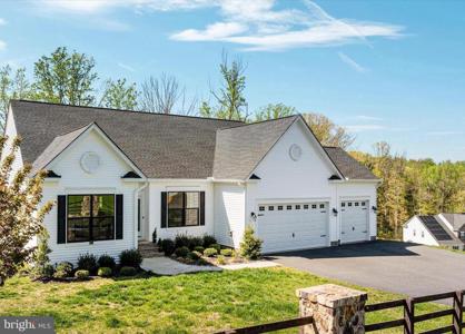 101 BROOKE POINT COURT