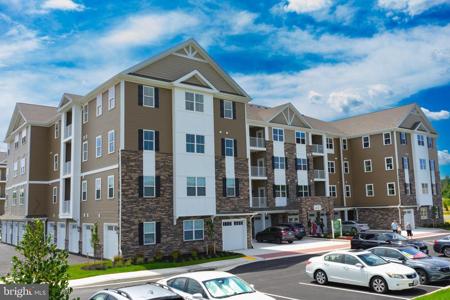 406 BOLD RULER COURT