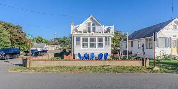 240 PACIFIC AVENUE