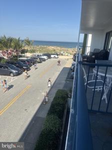 9 37TH STREET