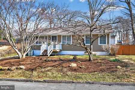 25 LINCOLN PARKWAY