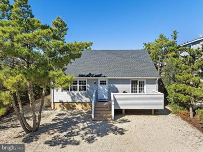 10 COX AVENUE