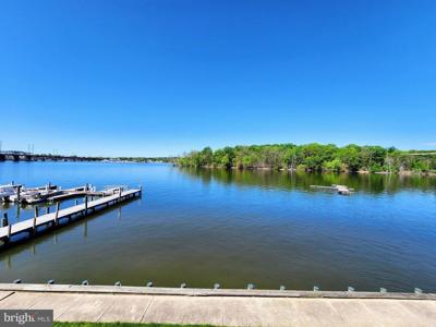 24 MCMULLENS WHARF