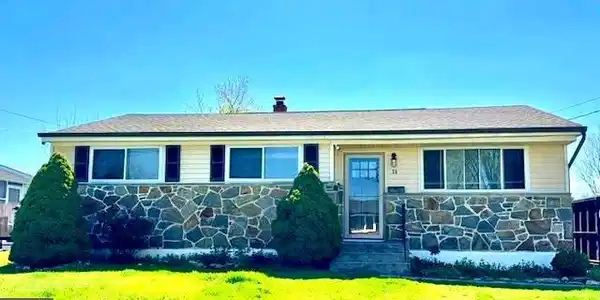 26 JUNIPER ST