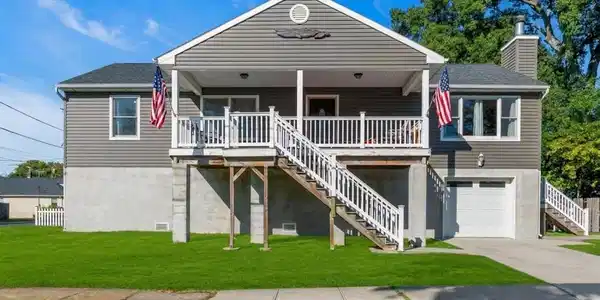 11 BEECHWOOD AVENUE