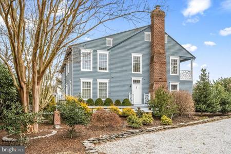 102 ROBES HARBOR COURT