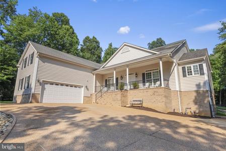 100 LAKEWOOD DRIVE