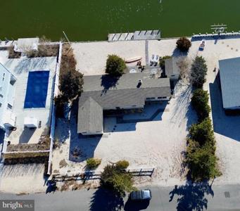 113 LAGUNA LANE