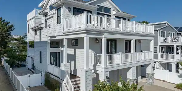 8 73RD STREET