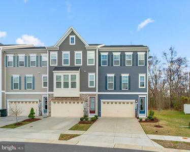 8321 AMBER BEACON CIRCLE