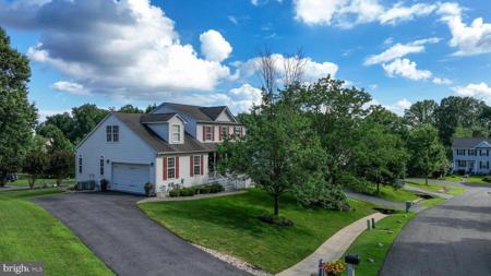 855 CLAMSHELL COURT