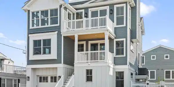 11410 BEACH