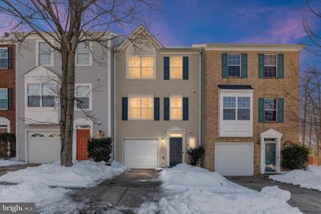 2792 BRIER POND CIRCLE