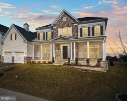915 MELISSA COURT
