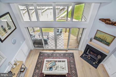 7014 CHANNEL VILLAGE CT #202