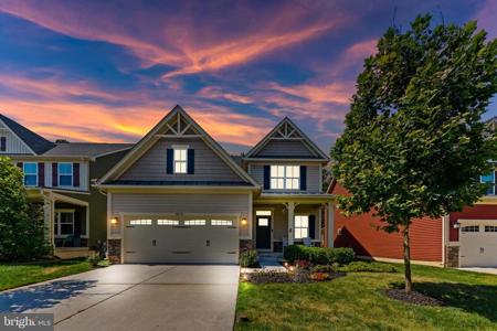 8212 HICKORY HOLLOW DRIVE
