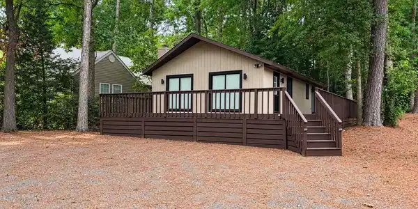 21 HARPOON ROAD