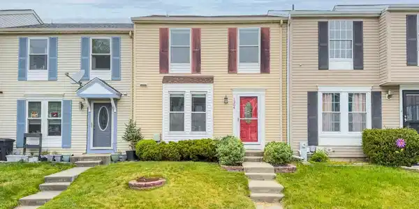 1304 ACORN RIDGE COURT