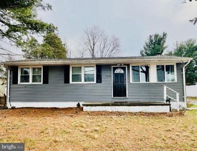 2203 WILLOUGHBY BEACH RD