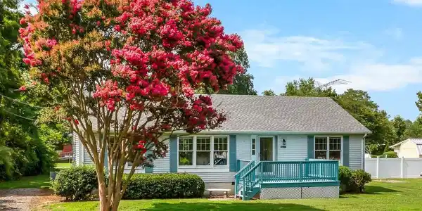 827 TRAVELERS REST