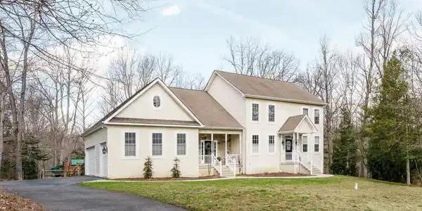 31 WOOD CHIP ROAD