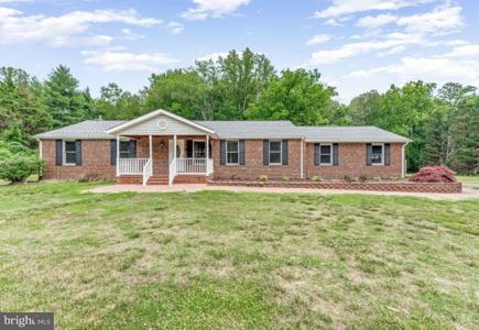 5330 COVE VIEW DRIVE