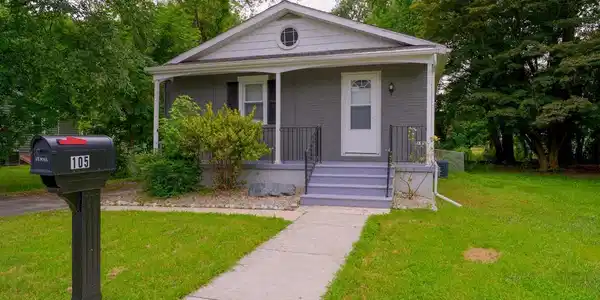 105 CASTLE HEIGHTS AVENUE