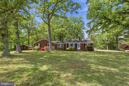 3150 GREEN MEADOWS DRIVE