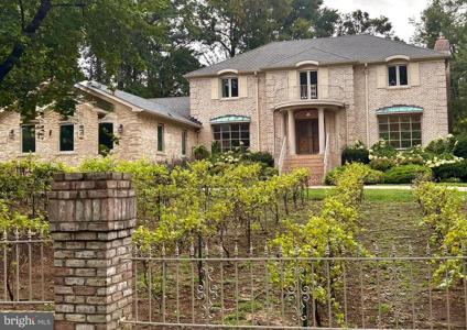 6006 RIVER DRIVE