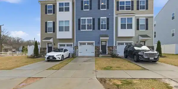 1403 HUDSON VIEW ROAD