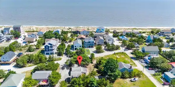 705 BAY SHORE DRIVE