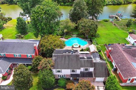 20 NEPTUNE DRIVE