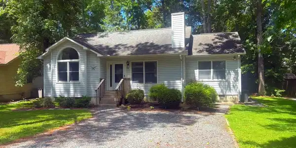 43 BIRDNEST DRIVE