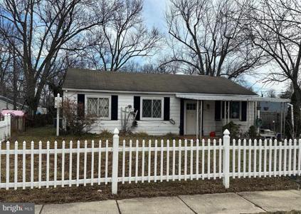 1702 MANNING ROAD