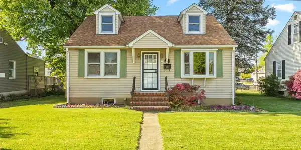 312 TOWNSEND AVENUE