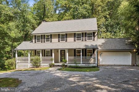 5010 LOUISE LANE