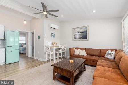 206 8TH STREET
