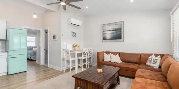 206 8TH STREET