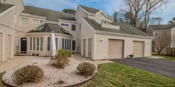 11610 MASTERS LANE