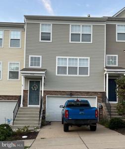 740 PIN OAK COURT