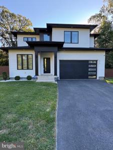 3075 FRASER ROAD