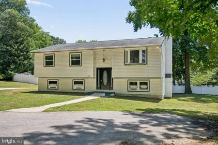 1365 MOYER ROAD