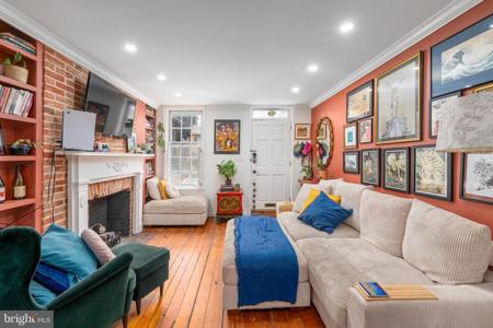 1005 LIGHT STREET